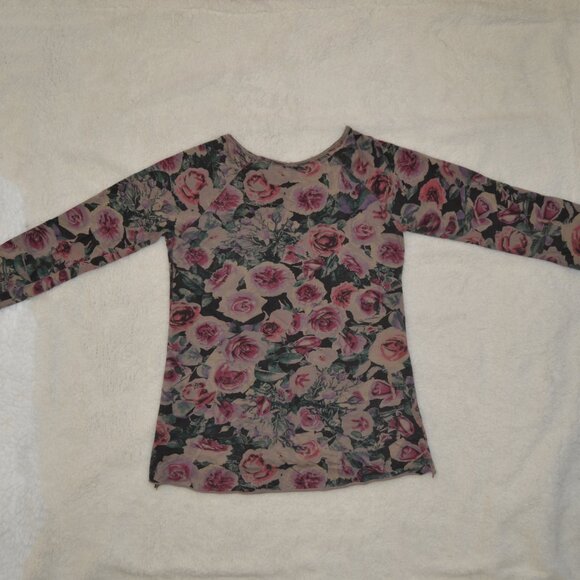Made in Italy sweatshirt, neutral toned with rose print and sequin heart M - Picture 16 of 16